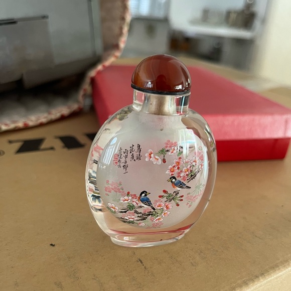 Perfume bottle - Picture 2 of 2